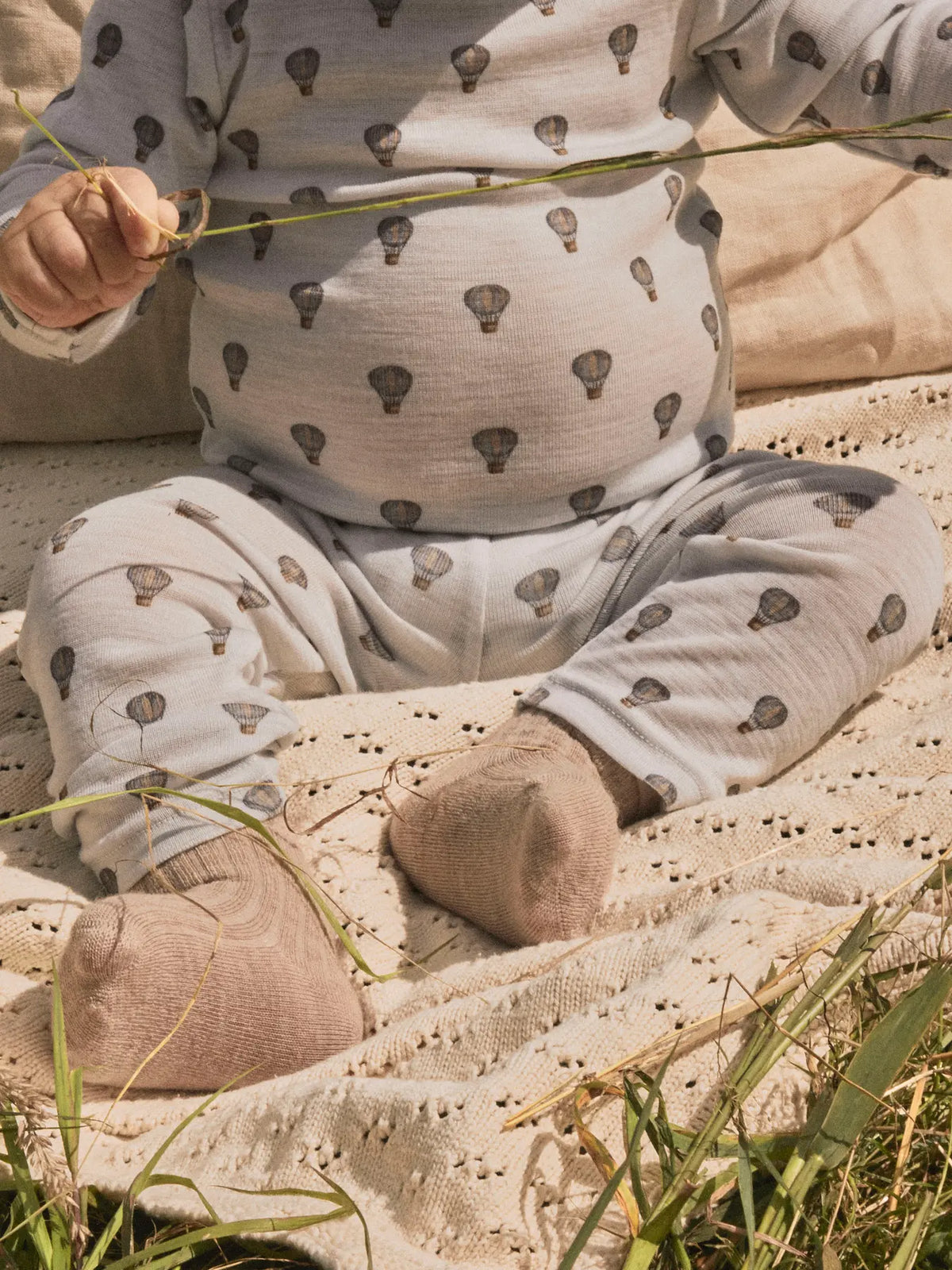 Lil`Atelier - Ulleggings "Noel" Baby Oyster Mushroom Airballoon